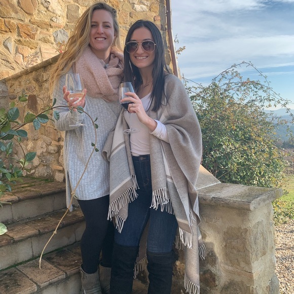 Meet your Posher, Izzy - Picture 4 of 8